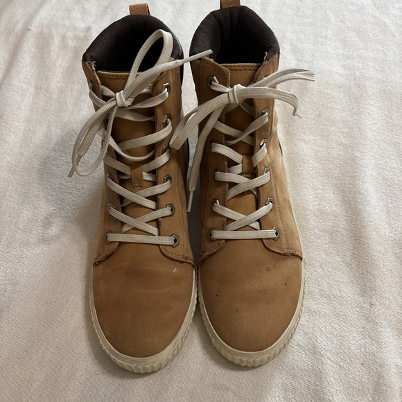 Timberland Women's Skyla Bay 6-Inch Boots, Wheat Nubuck A73118 - SIZE 8 - Picture 1 of 8